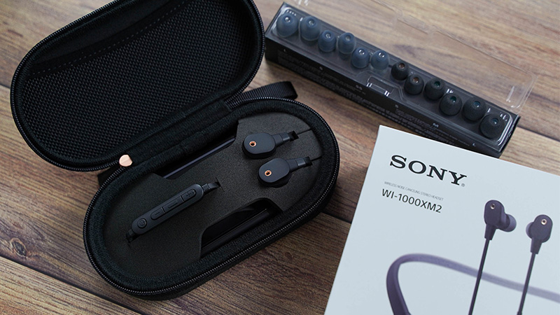 Tai nghe Neckband Sony với thiết kế vòng đeo sau cổ